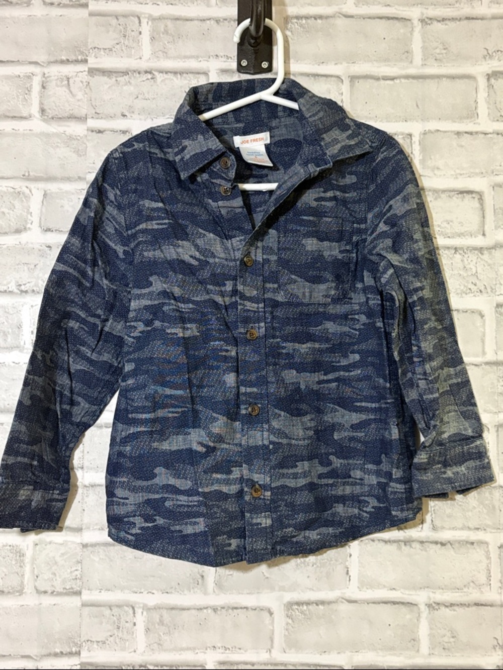 4/$20 Joe Fresh boys Navy Blue Camouflage Button-Down Shirt